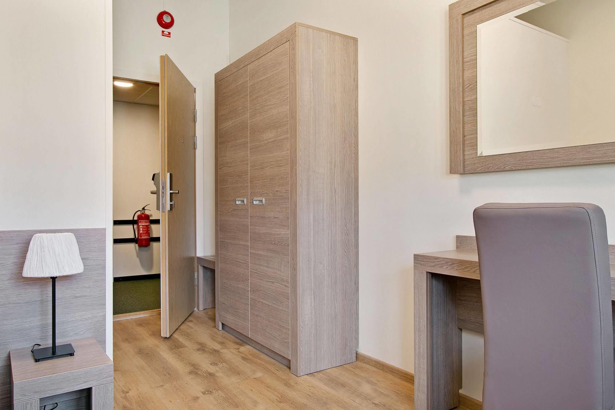 Hotel Kringelstaden Södertälje Zewnętrze zdjęcie